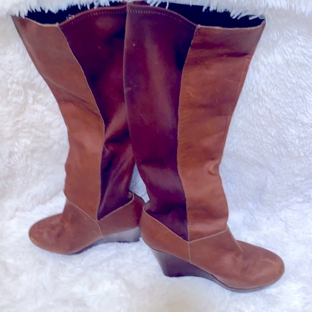 Seychelles brown platform boots. Size 10